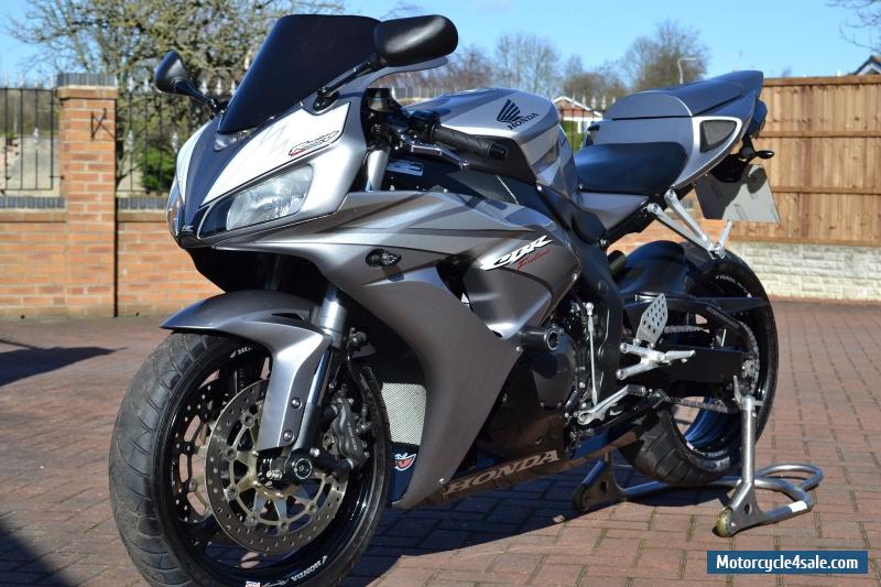 ECLAY Kit Pastiglie Freno Anteriori Per Honda CBR600RR (2007-2017) E CBR1000RR Fireblade (2006-2016), Materiale Durevole E Dissipante