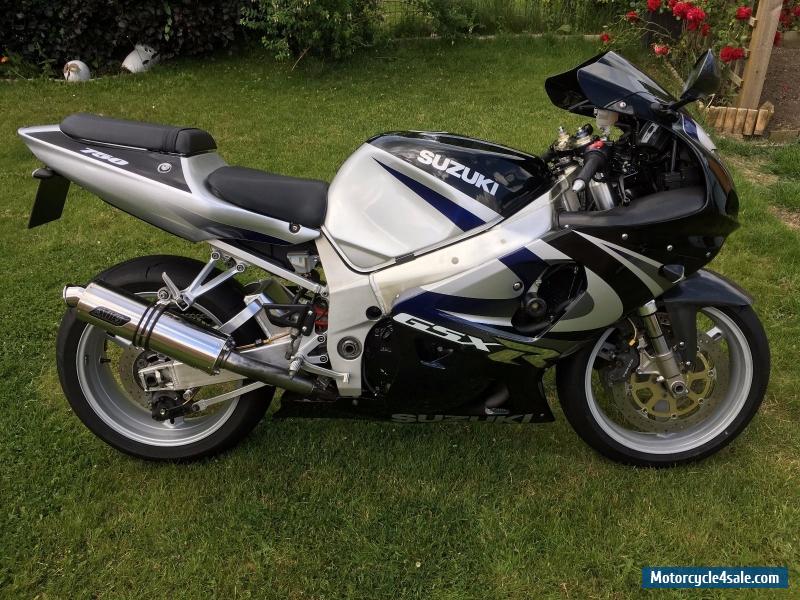 Suzuki gsxr 750 k1