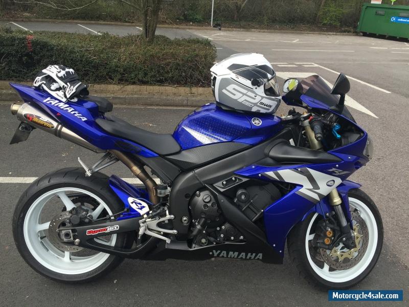 2004 Yamaha YZF R1 04 for Sale in United Kingdom