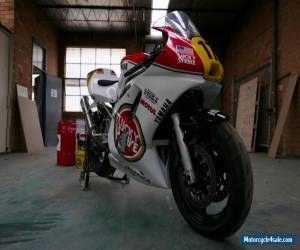 Motorcycle Yamaha R6 2001 model track bike for Sale