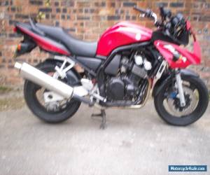 Motorcycle YAMAHA FZS 600 FAZER DAMAGE REPAIRABLE for Sale