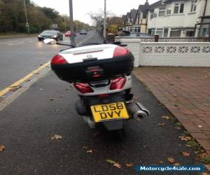 Motorcycle 2008 YAMAHA YP 250 R X-MAX WHITE scooter 8 thousand miles new mot history 3 keys for Sale