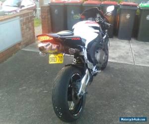 Motorcycle honda 2004 cbr1000rr fireblade not r1 gsxr1000 gsxr750 yamaha suzuki kawasaki for Sale