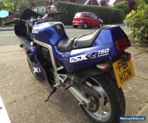 Motorcycle Suzuki GSXR Slingshot 750 !988 for Sale