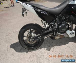 Motorcycle KTM 690 DUKE 2009 MODEL RUNS WELL CHEAP MOTARD NAKED  for Sale