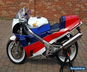 Motorcycle Honda VFR750R RC30 Great Condition for Sale