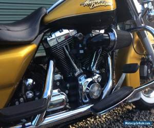 Motorcycle 2008 Harley Davidson Road King Classic Motorcycle Gold (FLHRC) $17,500 ONO for Sale