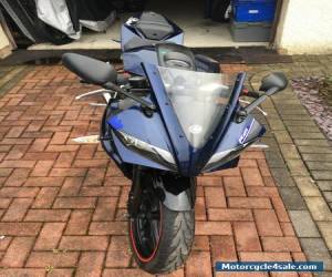 Motorcycle Yamaha YZF R125 Sports Bike in Blue 2010 for Sale