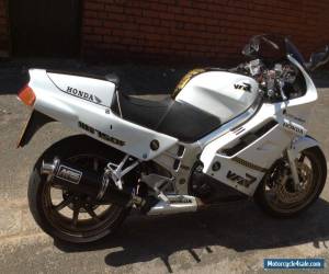 Motorcycle HONDA VFR750F-L BLACK and WHITE.  Spares or repairs for Sale