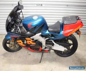 Motorcycle HONDA CBR 250 RR CBR250 CBR250RR FOR WRECKING OR GET IT REPAIRED. for Sale