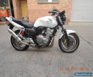 HONDA CB400 SUPER FOUR 2009 MODEL WHITE GREAT LAMS LEARNER BIKE CLEAR TITLE for Sale