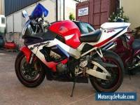 HONDA CBR 900 RRY 2001