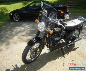 Motorcycle 2010 Triumph Bonneville for Sale