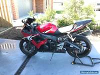 Yamaha YZF_R6 2003 motorcycle