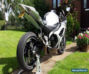 Motorcycle 2009 09 REG SUZUKI GSXR 1000 K8 WHITE SILVER LIMITED EDITION FSH  for Sale