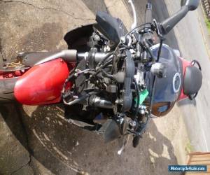 Motorcycle 2001 KAWASAKI ZX9R E1 ZX900-E1 RED DAMAGED REPARABLE SPARES OR REPAIR MAY BREAK for Sale