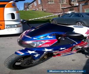 Motorcycle 2002 HONDA CBR 900 RR WHITE/BLUE COLIN EDWARDS EDITION for Sale