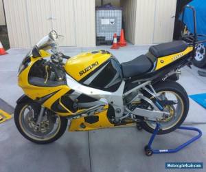 Motorcycle 2000 Suzuki GSXR-R 750 Motorbike for Sale