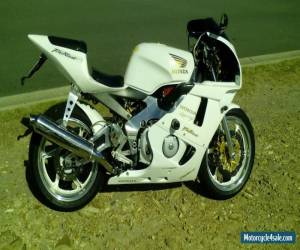 Motorcycle HONDA CBR400RR 91 BUILT FOR SHOW AND GO 12 MTH SINGLE SEAT REGO AND ROADWORTHY for Sale